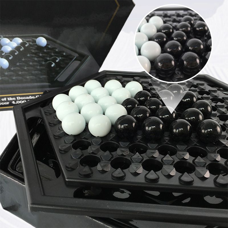 🔥Last Day Promotion 75% OFF🎁Black and White Intellectual Chess Board Game Set-6